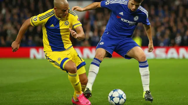 Chelsea mengawali pertandingan di bawah tekanan setelah musim terburuk mereka sejak 1986 dengan memenangkan hanya satu pertandingan