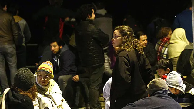 Gente en las calles de Valparaíso