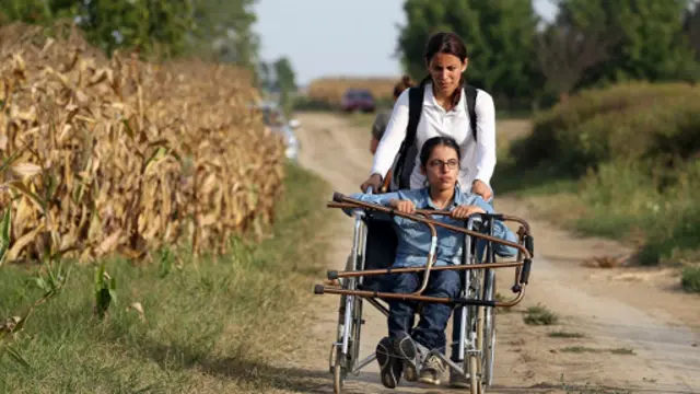 پناهجویانی که امکان ورود به مجارستان را نیافته‌اند خود را به مرز کرواسی می‌رسانند