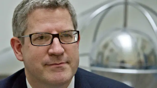 Эндрю Паркер