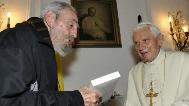 Fidel Castro junto a Benedicto XVI