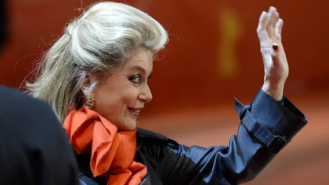 Катрин Денёв на премьере фильма "За сигаретами"