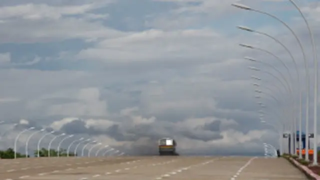 ယာဉ် မတော်တဆမှုဟာ ယာဉ်တွေရဲ့ ချို့ယွင်းမှုထက် လူတွေရဲ့ စည်းကမ်းမဲ့ မောင်းနှင်မှုကြောင့် ဖြစ်တယ်လို့ ဆို