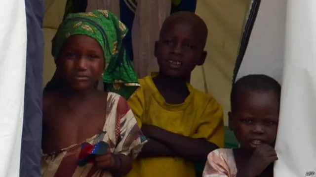 बोको हराम के कारण विस्थापित बच्चे