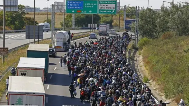 प्रवासी