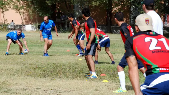 کابل کې د ناټو د مرکزي قوماندې ایتلافي ځواکونو له افغان لوبغاړو سره د رګبي په لوبغالي کې سیالي وکړه. د سیالۍ هدف افغانستان کې ددغې لوبې پیاوړتیا او د رګبي لوبې د نړیوالې ورځې لمانځل وو