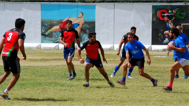 دغه سیالي کابل کې د ناټو مرکزي قوماندې په لوبغالي کې وشوه، چې ټینګ امنیت ورته نیول شوی و، او د لوبغالي پر اسمان د امنیت لپاره چورلکې چورلېدې.