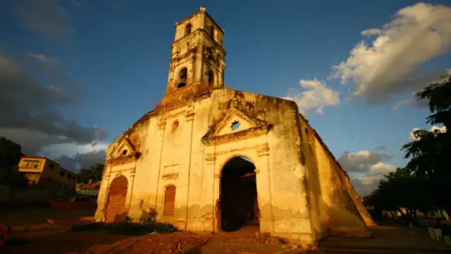 Ruínas da igreja de Santa Ana, em Trinidad, Cuba | Foto: BBC