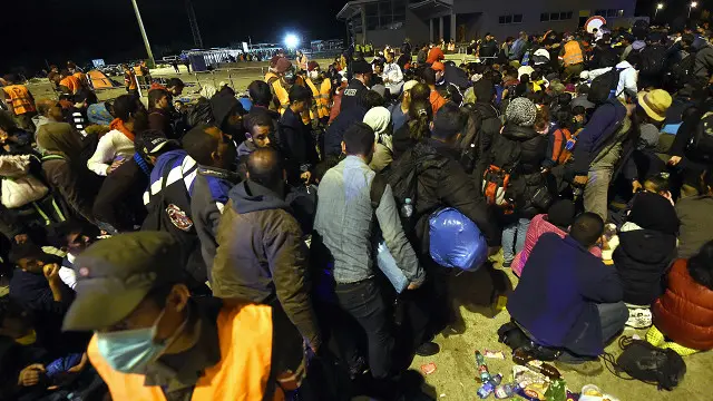 أدى تدفق اللاجئين عبر النمسا إلى زيادة شعبية اليمين المتشدد