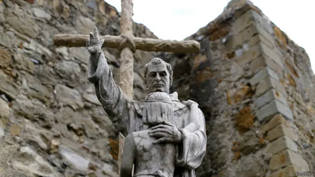 Giáo sỹ Junipero Serra bị thổ dân châu Mỹ tố cáo là 'sát nhân' hồi thế kỷ 18.