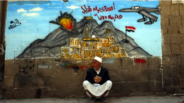 اتهمت المنظمة الحقوقية التحالف بقيادة السعودية باستخدام القنابل العنقودية المحظورة في معظم دول العالم.