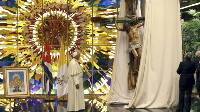 El Papa y Raúl Castro