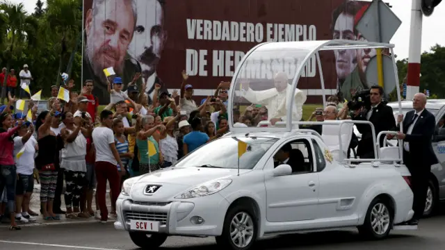 Người dân Cuba chào đón Giáo hoàng Francis