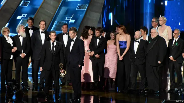 فاز مسلسل "لعبة العروش" بجائزة أفضل مسلسل، إضافة إلى فوز النجم بيتر دنكليغ بجائزة أفضل ممثل مساعد