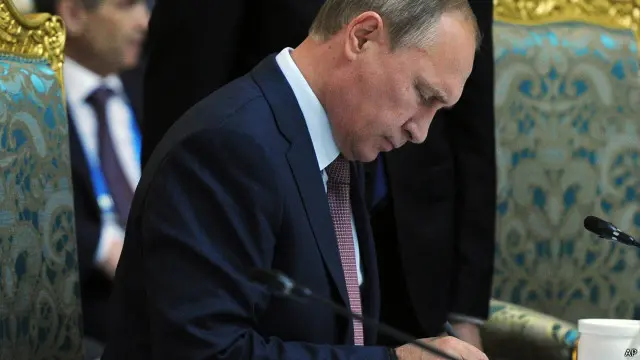 بوتين يقول إن دعم بلاده العسكري للرئيس الأسد يتماشى مع القانون الدولي