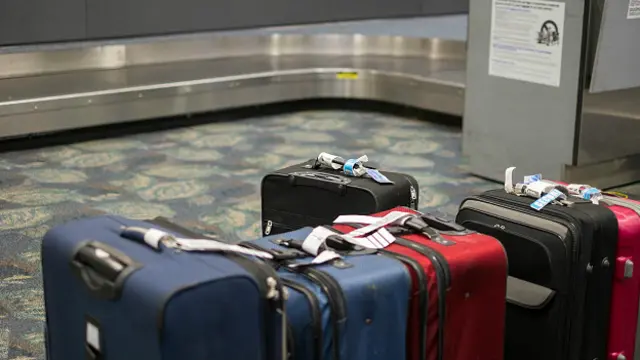 Невостребованные чемоданы в аэропорту