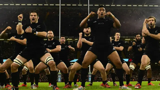 Đội All Blacks của New Zealand nổi tiếng với điệu nhảy chiến binh Maori