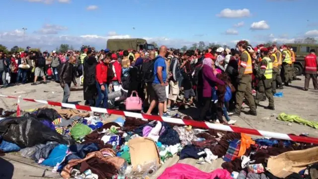 د اتریش پر پوله پوځیان کډوال کنترولوي.