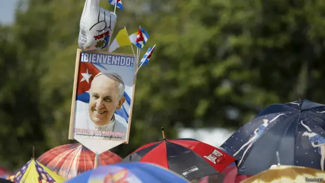 Pero el Papa no quiere poner en peligro el proceso de deshielo, dicen los expertos.