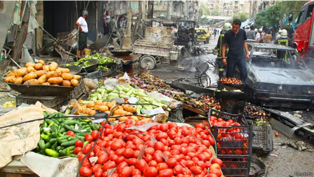 ارتفع عدد القتلى في القصف الصاروخي الحكومي على حي الشعار بحلب إلى 32 قتيلا حسب المعارضة