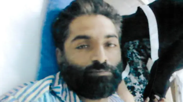 چونکہ ملک کے قانون میں معذور افراد کو پھانسی لگانے کا طریقہ واضع نہیں اس لیے عبدالباسط کی موت کی سزا پر عملدرآمد حکومت کے لیے ایک مخمصہ بنا ہوا ہے