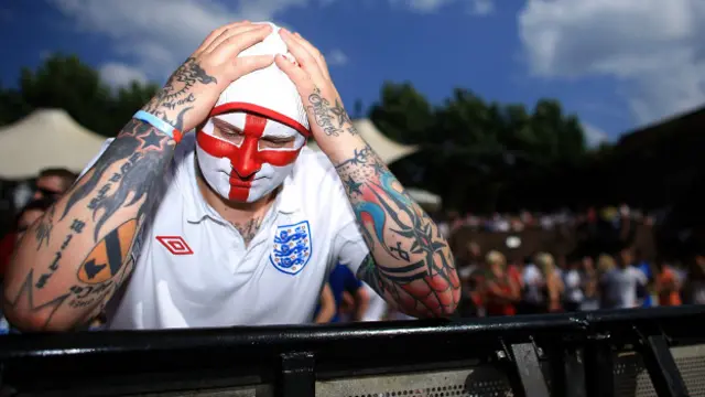 La decepción de los aficionados ingleses se repite cada dos años desde 1966.