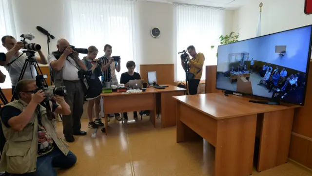 Журналисты в комнате для прессы