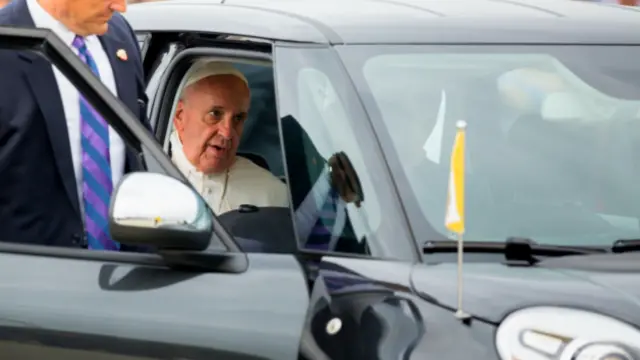 Папа в "фиате"