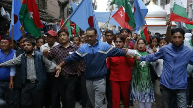 संविधान के ख़िलाफ़ नेपाल में प्रदर्शन