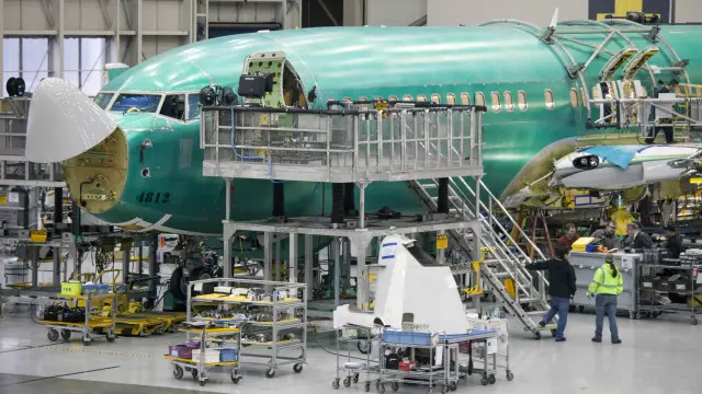 تولید یک بوئینگ ۷۳۷ در کارخانه این شرکت در واشنگتن