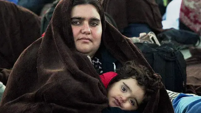 د ترکیې پولې ته څېرمه نژدې ۴۰ زره سوري وګړي دغه هېواد ته د ننوتلو په انتظار دي. 