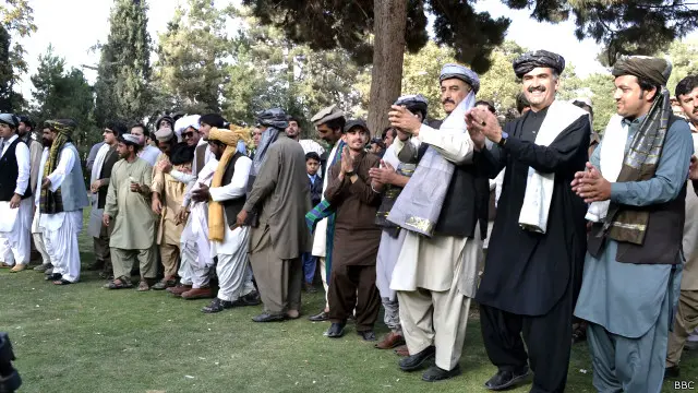 وزیر اعلیٰ نے کہا کہ ان کی حکومت نے مادری زبانوں کو ذریعہ تعلیم بنایا ہے