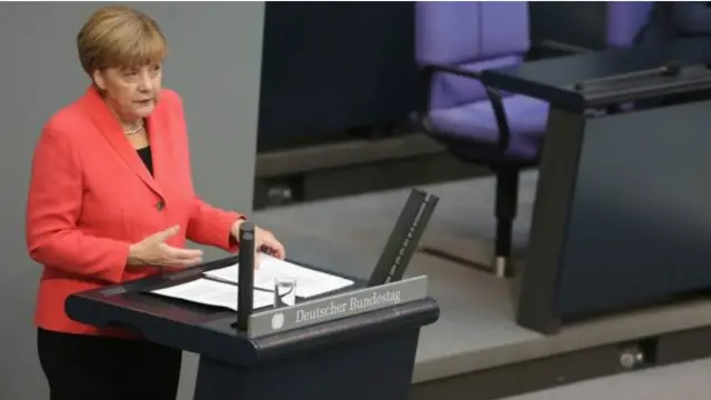 默克爾說，歐盟成員國需要一個公平分配難民的永久性的方案。
