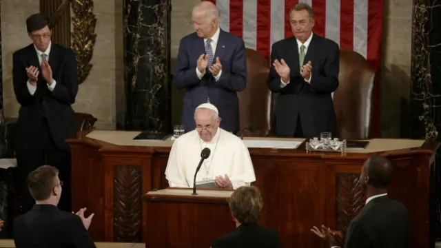 ලොව පුරා සියලු රටවල් මරණ දඬුවම තහනම් කළ යුතු බව පාප් වහන්සේ අවධාරණය කරති