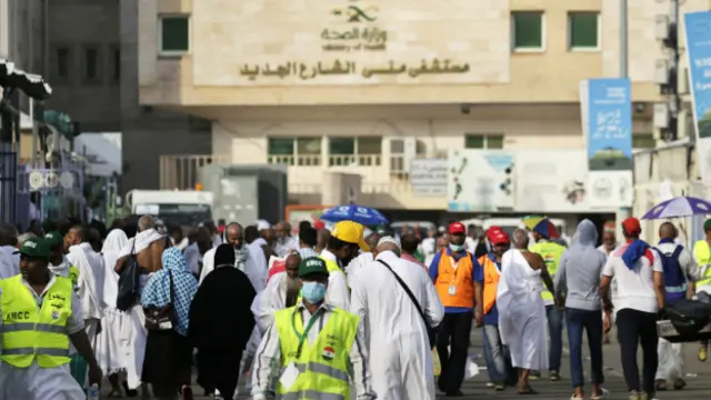 بعض ممالک حادثے کا ذمہ دار ناقص انتظامات کو قرار دے رہے ہیں