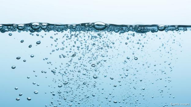 研究显示，气泡水的酸性只有甜味碳酸饮料的1%(图片来源；Getty Images)