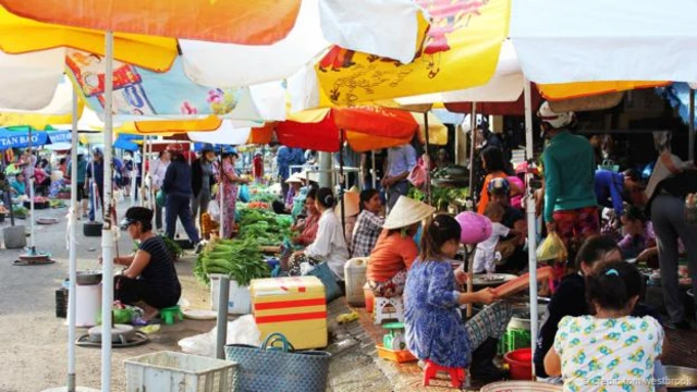 熙熙攘攘的集市到了午睡時間就會空無一人(圖片來源:Tom Westbrook)