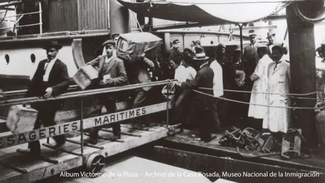 Inmigrantes argentinos en el siglo XX