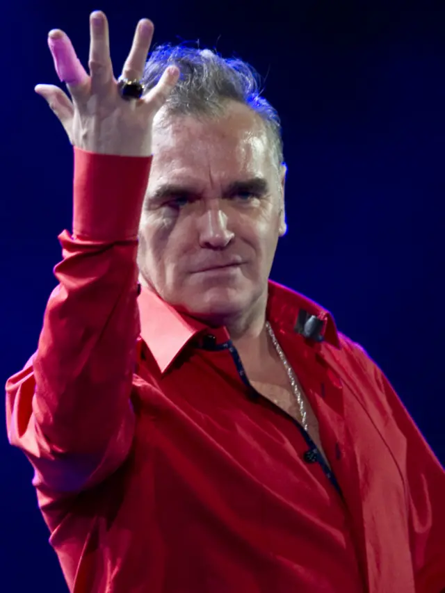 Ең әдемі секс Ресей Әйелі оянып, күйеуі дос қызын трахает етеді видео