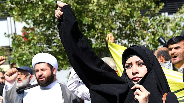 حج کے دوران بھگدڑ مچنے سے ہلاکتوں کے بعد ایران میں سعودی حکومت کے خلاف مظاہرے بھی ہوئے ہیں