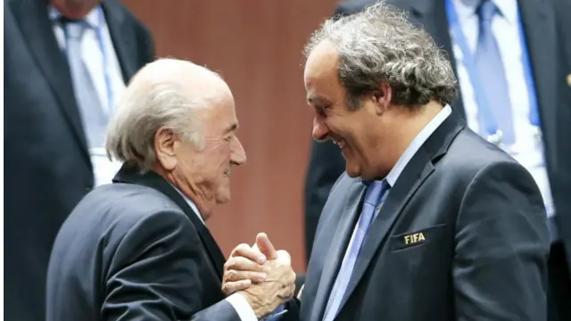 Blatter cho biết khoản tiền thanh toán 1,5 triệu bảng cho ông Platini, lãnh đạo UEFA, trong năm 2011 là "thù lao hợp lệ".