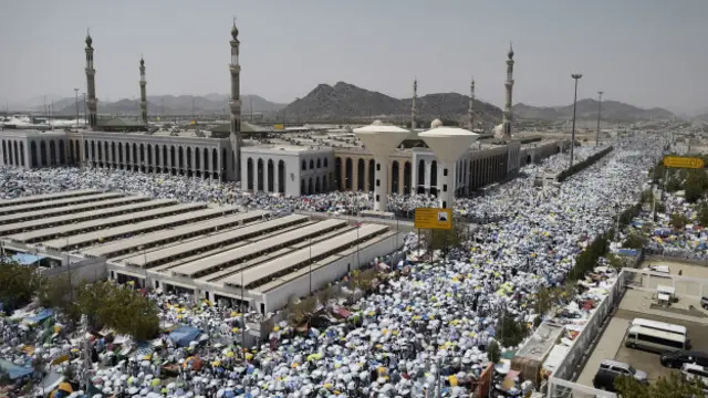 شاہ سلمان نے حاجیوں کی حفاظت کے لیے کیے جانے والے انتظامات پر نظرثانی کا حکم دیا ہے