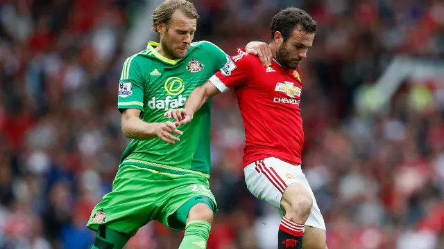 سنڈرلینڈ کو باآسانی شکست دے کر مانچسٹر یونائٹیڈ رواں سیزن میں ٹائٹل جیتنے کے دعویداروں میں شریک ہو گیا ہے 