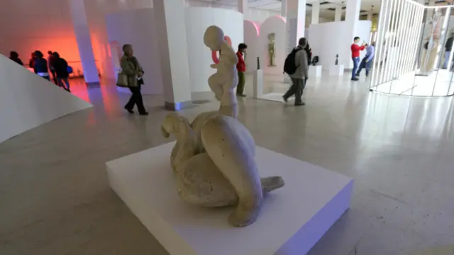 Мединский заявил, что не будет выступать ни со словами осуждения, ни со словами поддержки выставки в Манеже