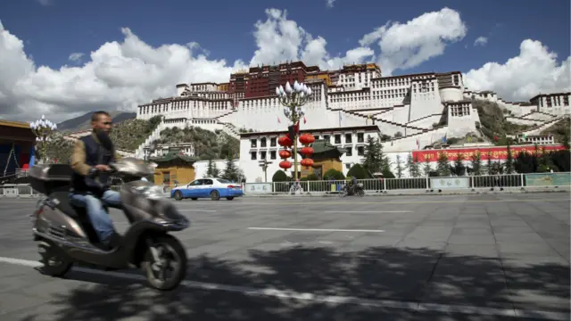 西藏拉萨的布达拉宫（18/9/2015）