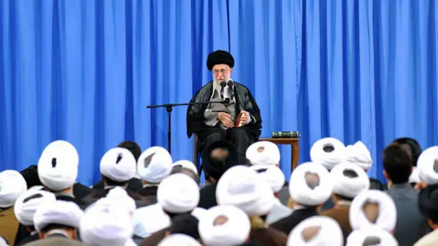 ایران نے شامی بحران کے حل کےلیے کثیر جماعتی انتخابات کی تجویز پیش کی ہے