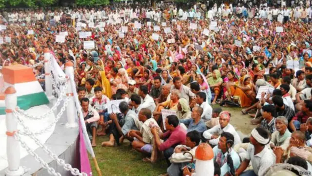 थारु आदिवासी