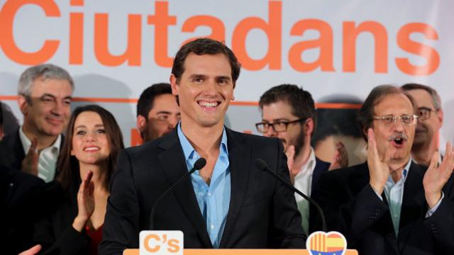La segunda fuerza política fue el joven partido de centroderecha "Ciutadans" (Ciudadanos), que se presentará por primera vez a nivel nacional en las eleccioens generales de diciembre.