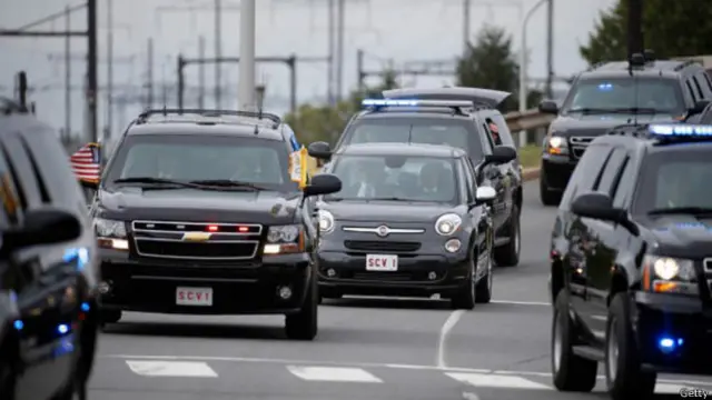 Авто папи у США було скромнішим, ніж машини супроводу