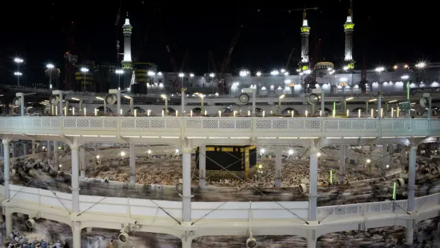 سعودی حکام نے دنیا بھر سے تعلق رکھنے والے 1100حاجیوں کی ہلاکت کی تصدیق کی ہے